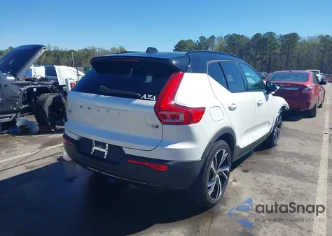 2022 Volvo Xc40 T5 R-Design из США, поврежденный, VIN YV4162UM0N2739387